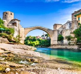 Uçaklı Vizesiz Baştan Başa Balkanlar Turu