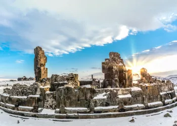 Uçak ve Doğu Ekspresi ile Kars Erzurum Gezisi 3 Gece 4 Gün