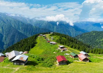 Uçaklı Karadeniz Yaylalar ve Batum Turu 5 Gece
