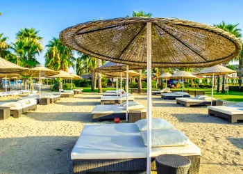 Büyükada Denize Sıfır Oteller - Deniz Manzaralı Büyükada Otelleri