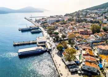 Büyükada'ya Nasıl Gidilir? - Büyükada Vapur Seferleri ve Rota Bilgileri